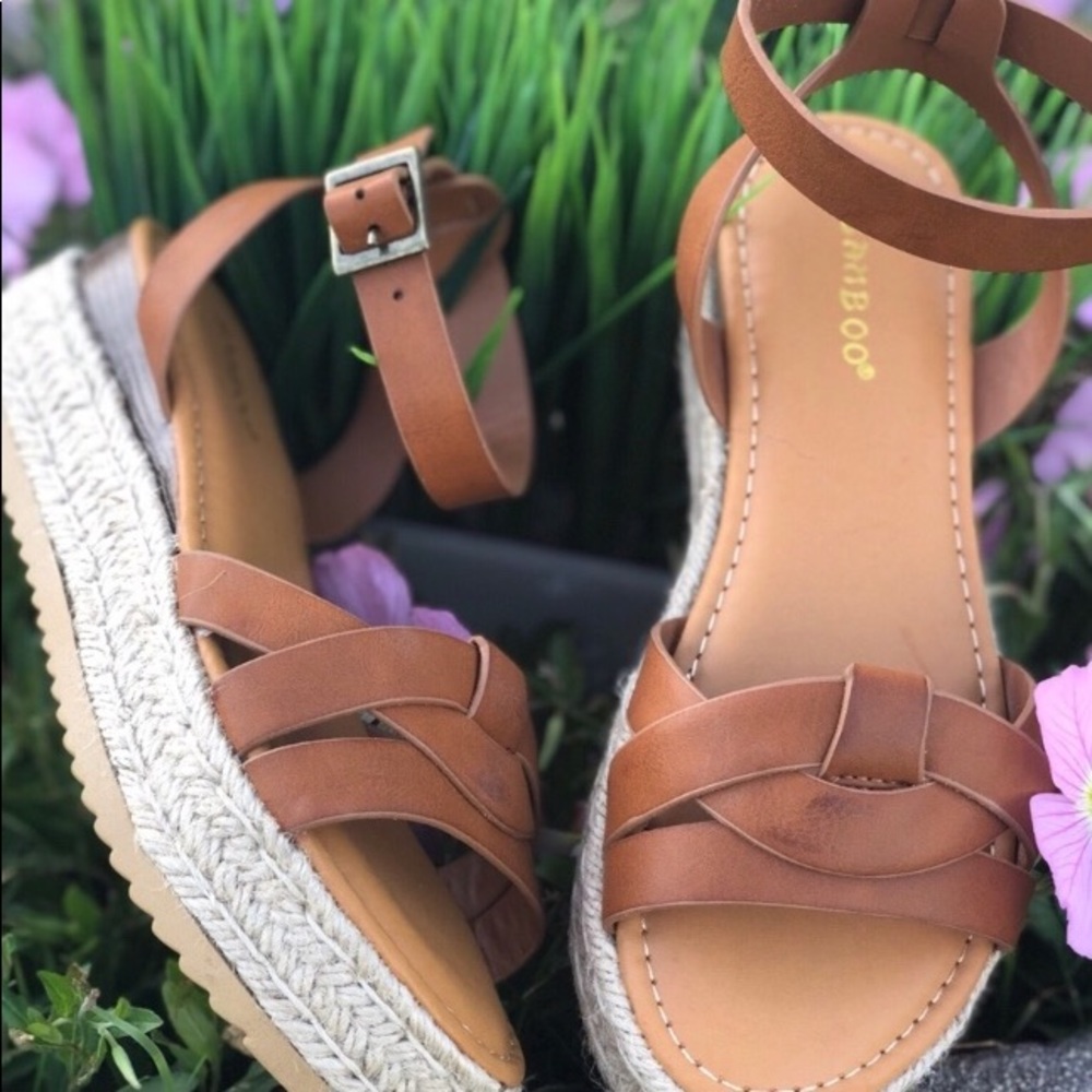 Platform sandals